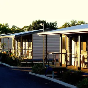 Pritchard Road Country 4* Emerald